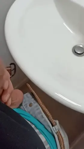 I wanna slap a face !