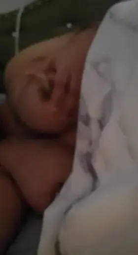 Does anyone want to play with my body or use me? Read the link in my comment then dm me for my snapchat