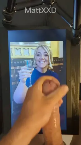 She was thirsty 💦