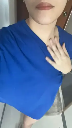 Slowly walking to your heart and pants [oc]