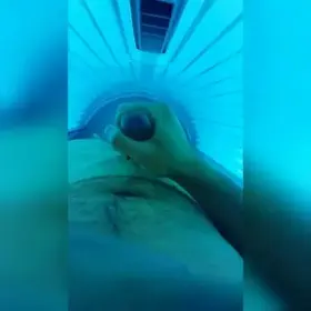 Does someone need lotion after tanning? 😄