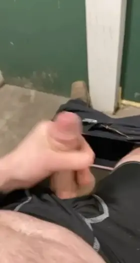 Blowing a load on my sweaty stinky cumrag💦