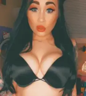 new year, same bouncy titties.😇