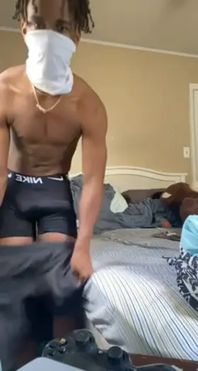 good morning 🪵. milfs dm me im feeling generous today😁