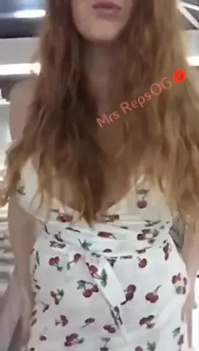 Who loves a front access dress? 😉