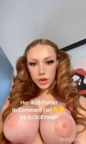 Hot AF😍🔥💦 (Get Her 4GB Folder includes BG sextapes in Comment)👇👇