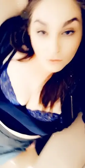 (f) who wants to fill my days off with me?