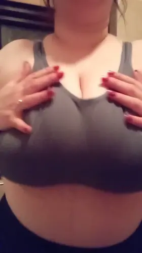 Hangin out 😘 [OC]