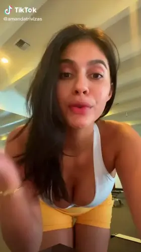 Amanda Get her Free F0lder Below👇