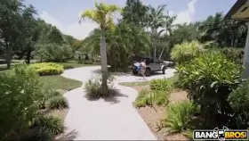 Ex-Stripper Girl Needs The Money Really Bad