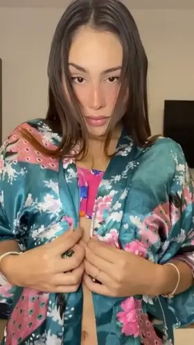 hello from a small-tittied Mexican Japanese girl (: