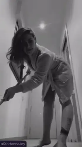 Watch the whole thing (Xohannajoy)