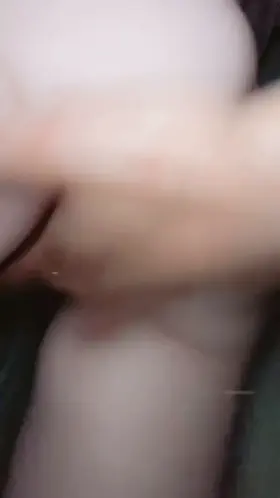 I just love meeting older men on Reddit and letting them have their way with me 😍😍😍