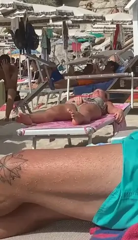 She's got an itch to scratch!