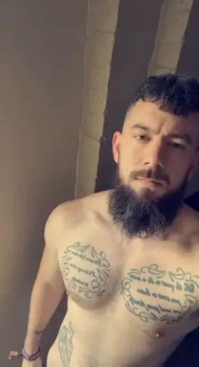 Daddy is horny this morning (35)