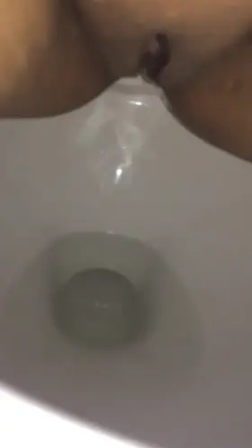 [F] Who wants to be under my stream 🐳