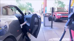 Im self service too! Come and get it!