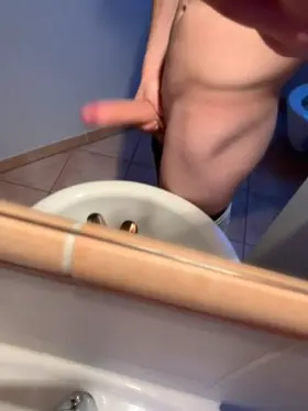 Some girth lovers on here ?