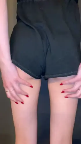 My ass is screaming for a load