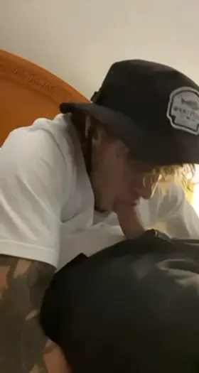 another clip i hope you guys like. hit me up to buy longer vids that include cumshots;)