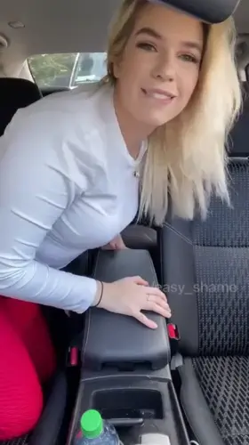 would you have a bite of my apple? [f]