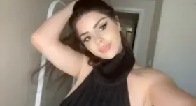 Pretty face and some pretty natural DDD’s to match 💘