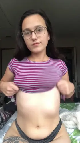 crop tops with no bra make for easy access [oc]