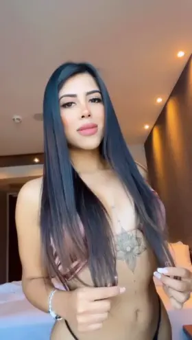 Would you make me your little fuckdoll daddy!🥺