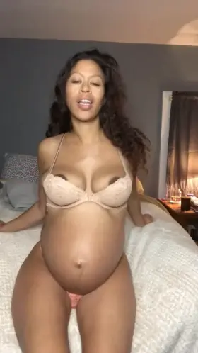 Mom bod seduction.. did it work?