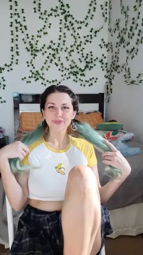 My pussy taste so good... wanna bet? 😋