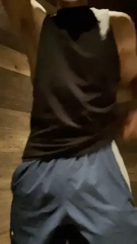 Love playing in restaurant bathrooms