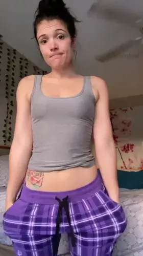 Hope you like what’s hiding under my pajamas 🙈