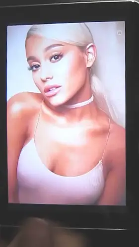 Ariana got me again 😭