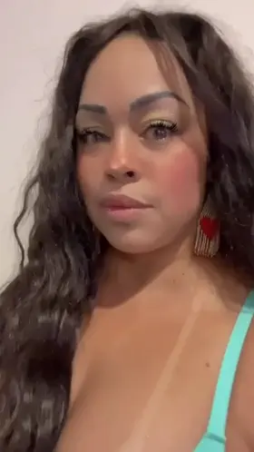 Do you like what my sexy bra? check my profile to see more 😇