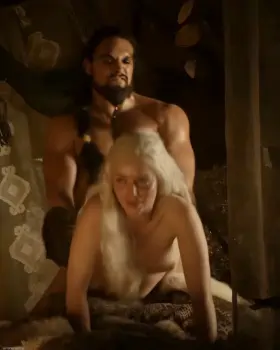 Emilia Clarke's legendary scene is so much better in slowmotion