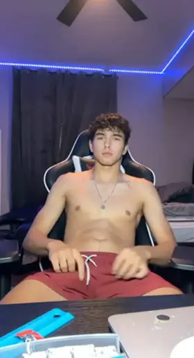 (20)freeballing friday