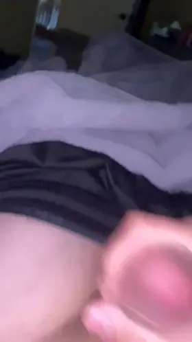 I need a face or nice pair of tits to smear it on. Show me what your offering in the dms.