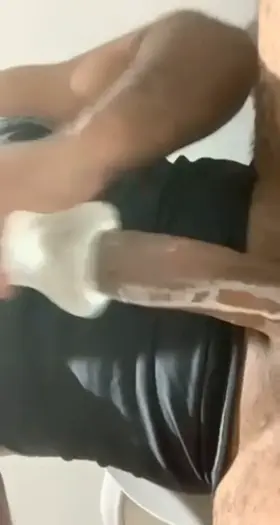 Huge bbc cumshot