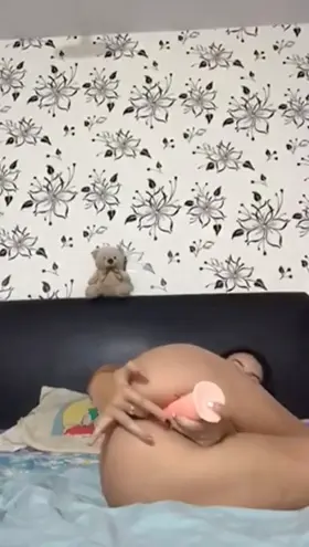 i love to distroy my both holes