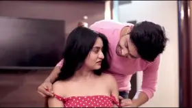 bhai tujhe bura to nahi lagega agr tere samne teri didi k kapde utaru