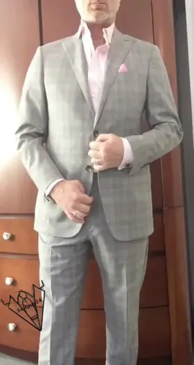 Lightweight and Unlined Suit and a Linen shirt...it’s hot today!