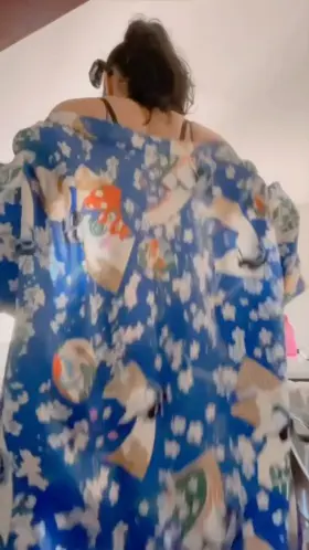 Make room...cuz i'm sitting in ur [f]ace