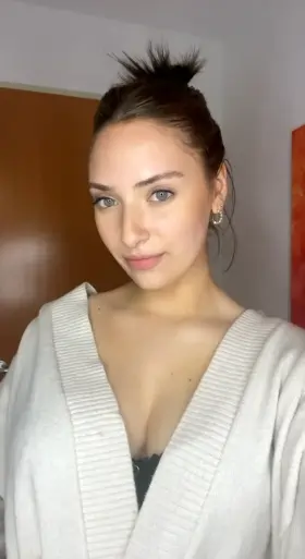 I promise I’ll clean ur house if u let me suck your cock [f]