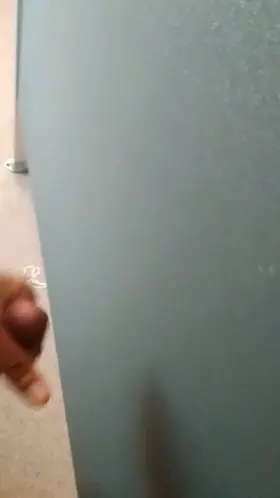 37 who wanna catch Daddy cum