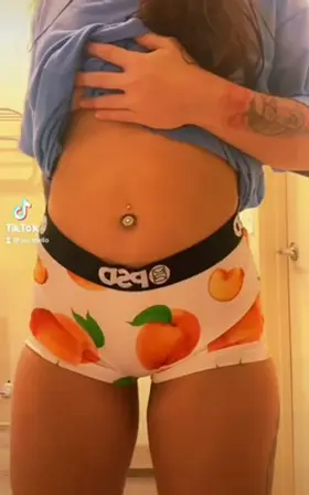 Feeling peachy (F28)