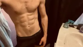 How I am scrolling through these ladies 🥵