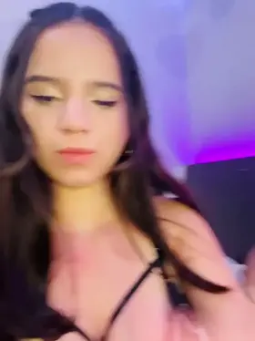 My boyfriends not replying after I sent him this vide, who's in the wrong? [OC]