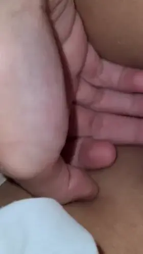 Watch my pu$$y turn INTO A MONSTER hehe (I did this on the hostel while sharing a bedroom with 5 othre people BUT DONT TELL THEM <3 :))