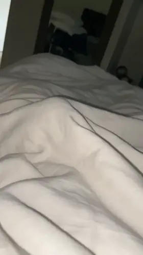 (28) Uncut, semi hard morning boner 😉