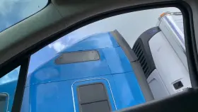 I love gooning to public porn